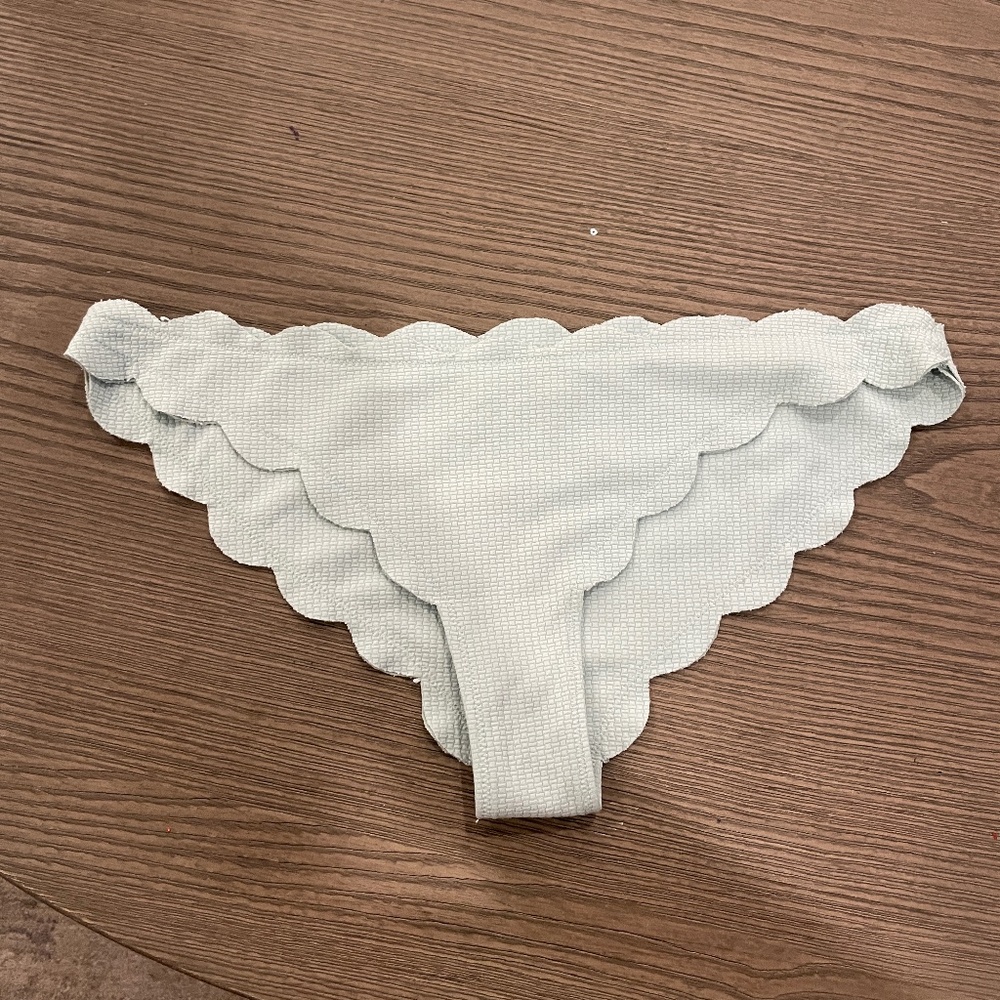 Marysia scalloped bikini medium